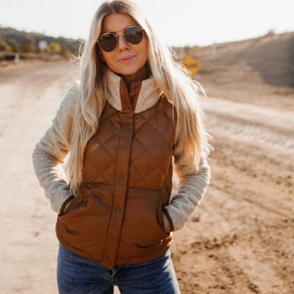 REI Quilted Tan and Cream Utility Jacket